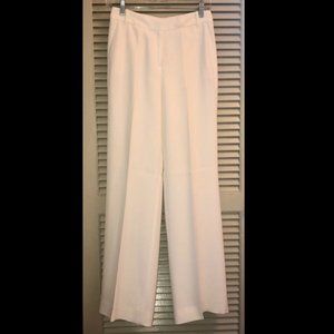 St. John size 4 White Fully Lined Pants